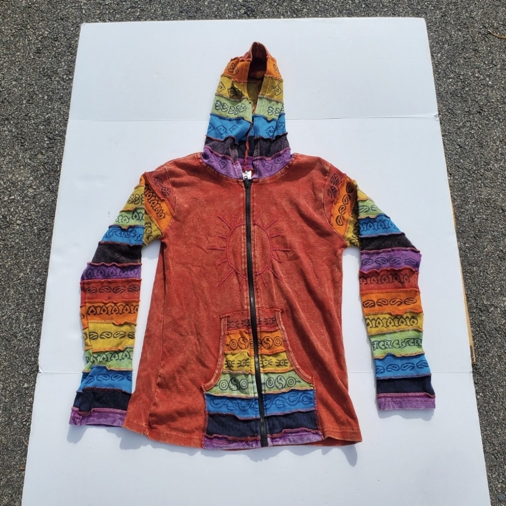 GREATER GOOD Vintage Style Embroidered Abstract Hoodie Large / Extra Large